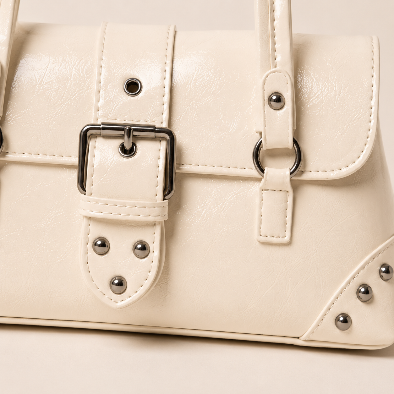 vega baguette bag